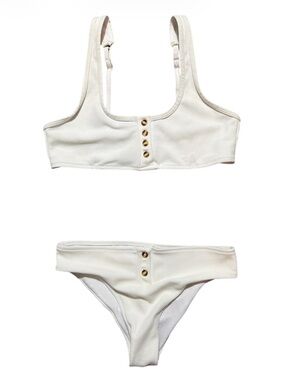 Zaful White Ribbed Two-Piece Bikini with Tortoise Shell Button Accents